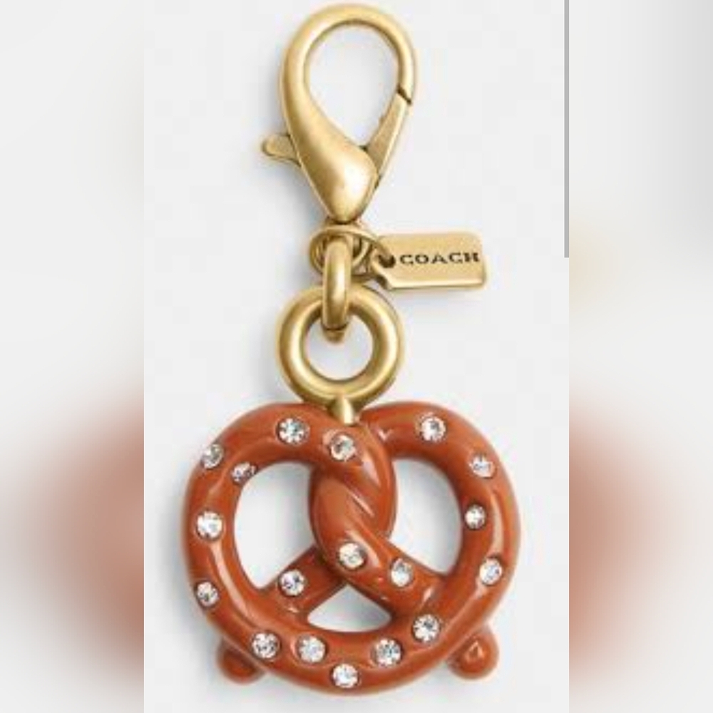 Coach Brand New DIY Pretzel Charm CCX83 𝐒𝐨𝐥𝐝 𝐎𝐮𝐭 𝐀𝐜𝐫𝐨𝐬𝐬 𝐂𝐨𝐚𝐜𝐡!